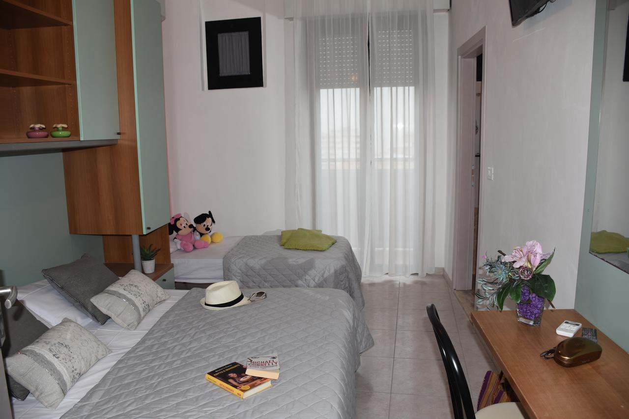 Hotel Gambrinus Rimini Dış mekan fotoğraf