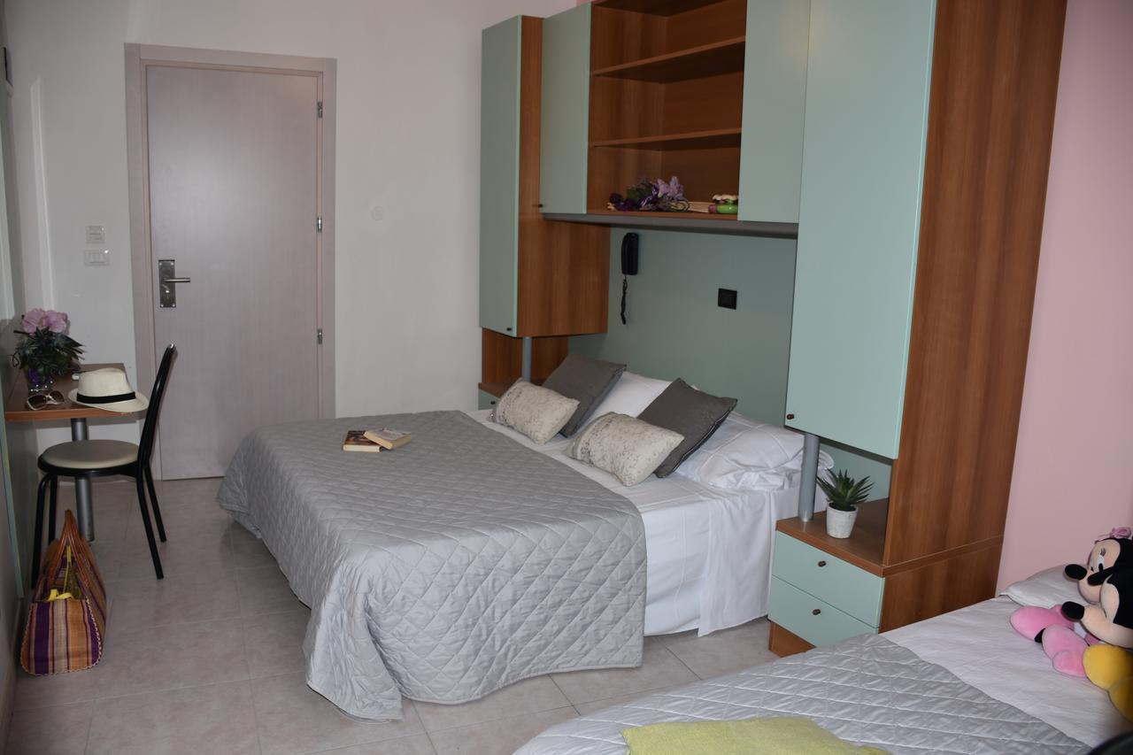 Hotel Gambrinus Rimini Dış mekan fotoğraf